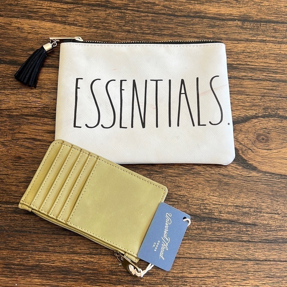 Rae Dunn and univesal threads bundle of wristlet and bag